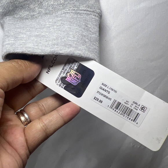 New‎ York Giants Sweatshirt Girls Large Gray NFL Cropped Oversized 10/12 NY - Picture 4 of 9